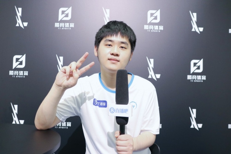 迪亚斯在采 迪亚斯在采