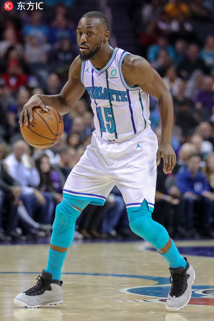 更显示出足 更显示出足